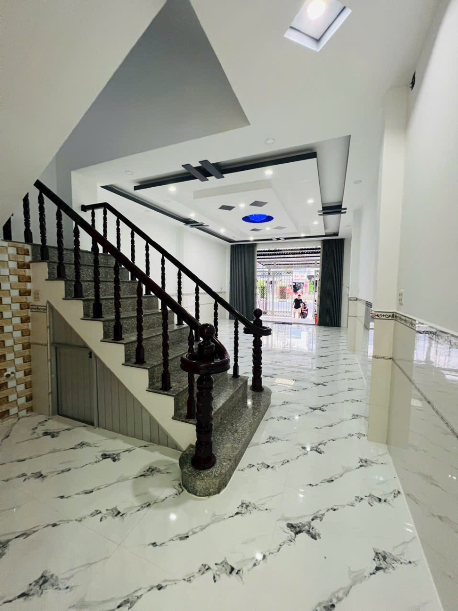 Nhà ngay trung tâm thương mại Phong Điền - Cần Thơ